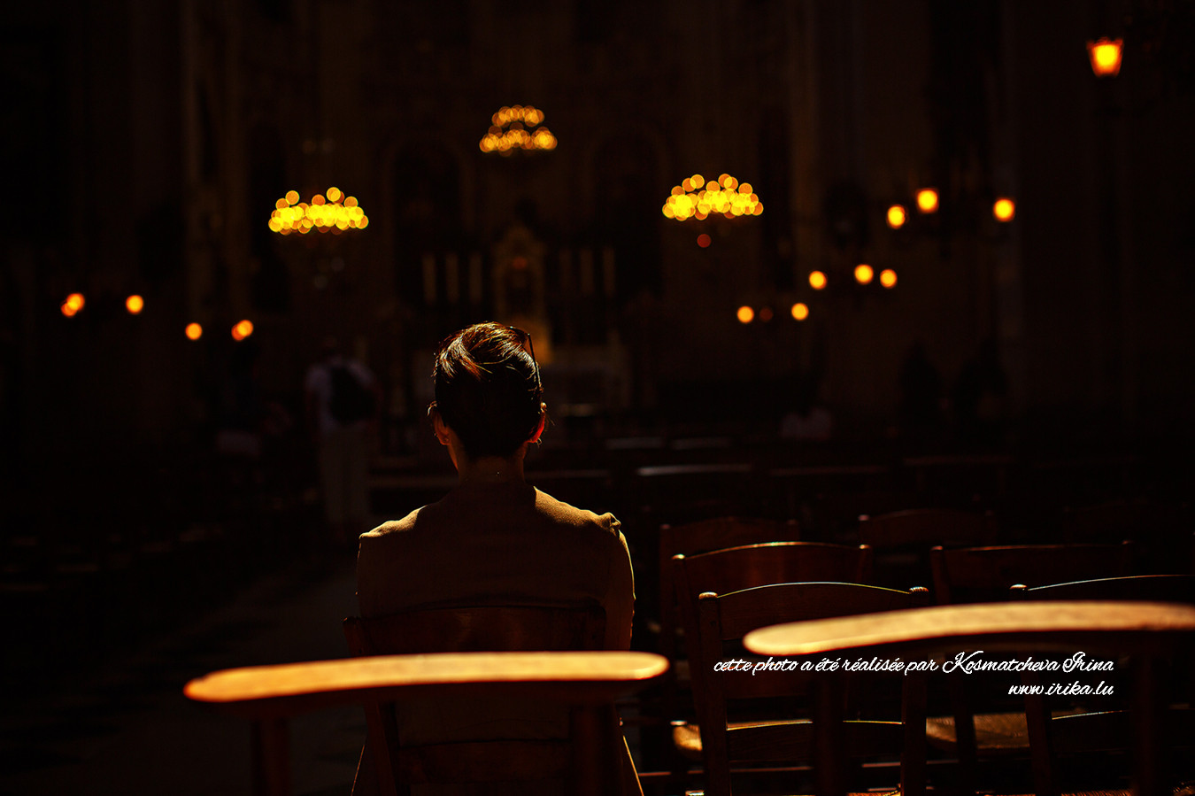 Silhouette à la messe